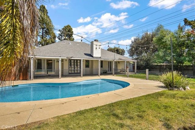 2105 Oxford Avenue, Claremont, CA 91711