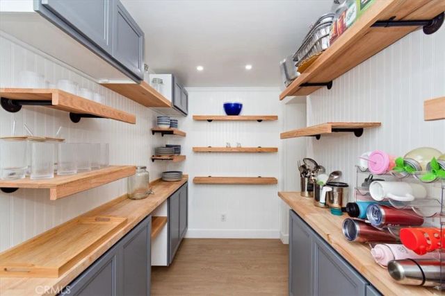 2105 Oxford Avenue, Claremont, CA 91711