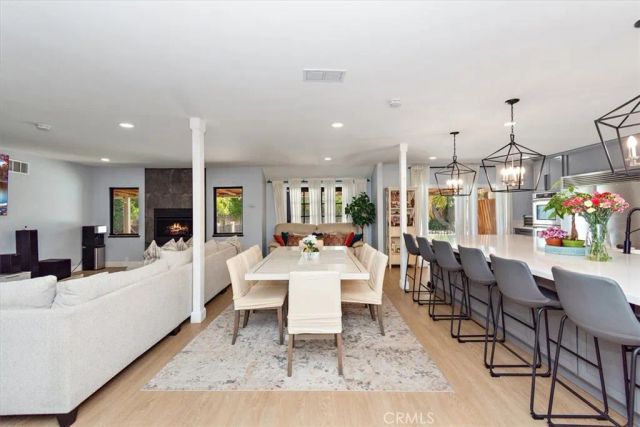 2105 Oxford Avenue, Claremont, CA 91711