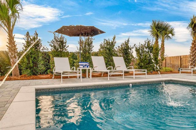 2495 Timsbury Loop, Cantonment, FL 32533