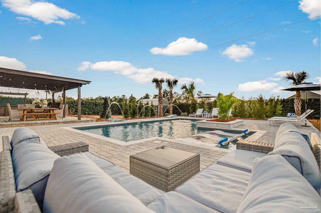 2495 Timsbury Loop, Cantonment, FL 32533