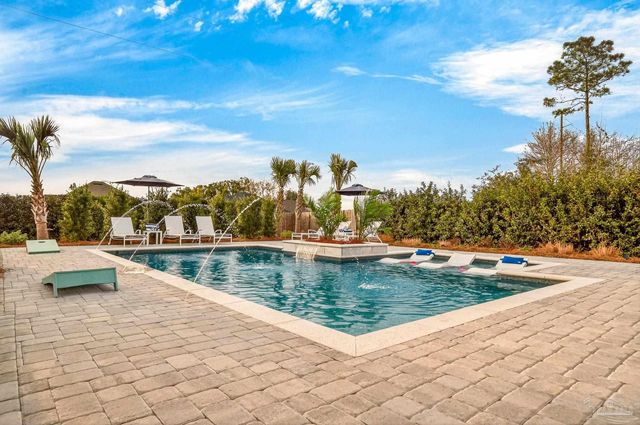 2495 Timsbury Loop, Cantonment, FL 32533