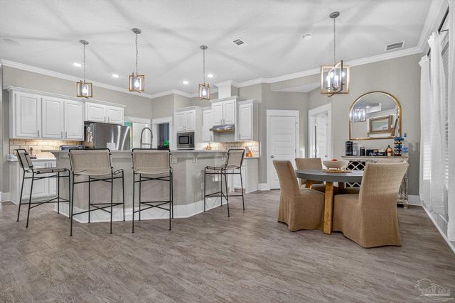 2495 Timsbury Loop, Cantonment, FL 32533