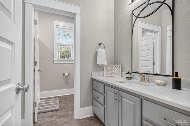 2495 Timsbury Loop, Cantonment, FL 32533