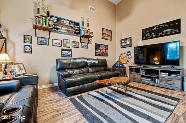 7530 W Bucking Horse Road, Sahuarita, AZ 85629