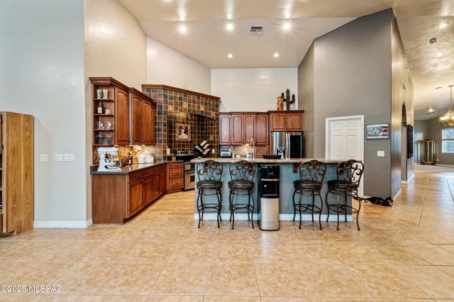 7530 W Bucking Horse Road, Sahuarita, AZ 85629