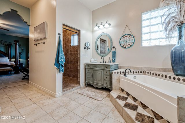 7530 W Bucking Horse Road, Sahuarita, AZ 85629