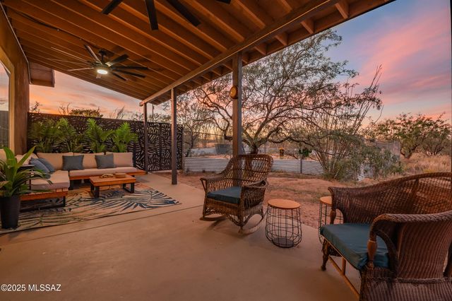 7530 W Bucking Horse Road, Sahuarita, AZ 85629