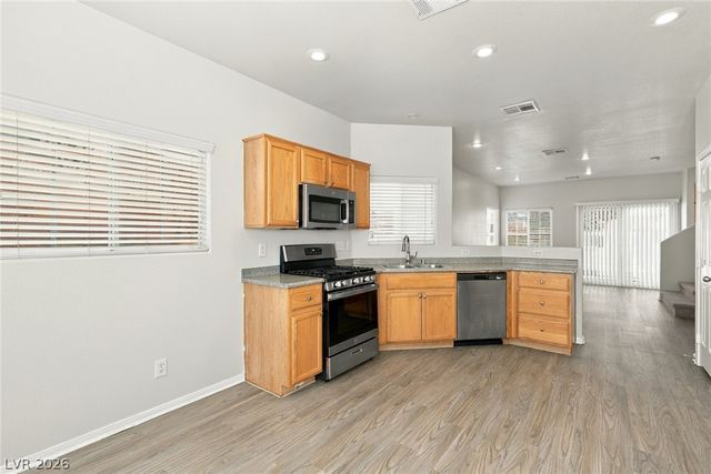 6356 Urban Creek Court, Las Vegas, NV 89148