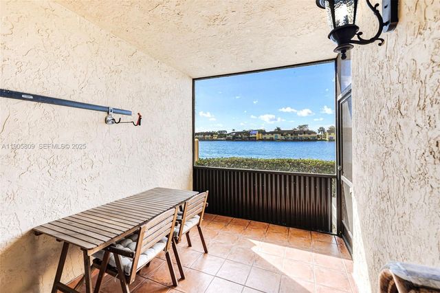 770 NE 199th St 106F, Miami, FL 33179