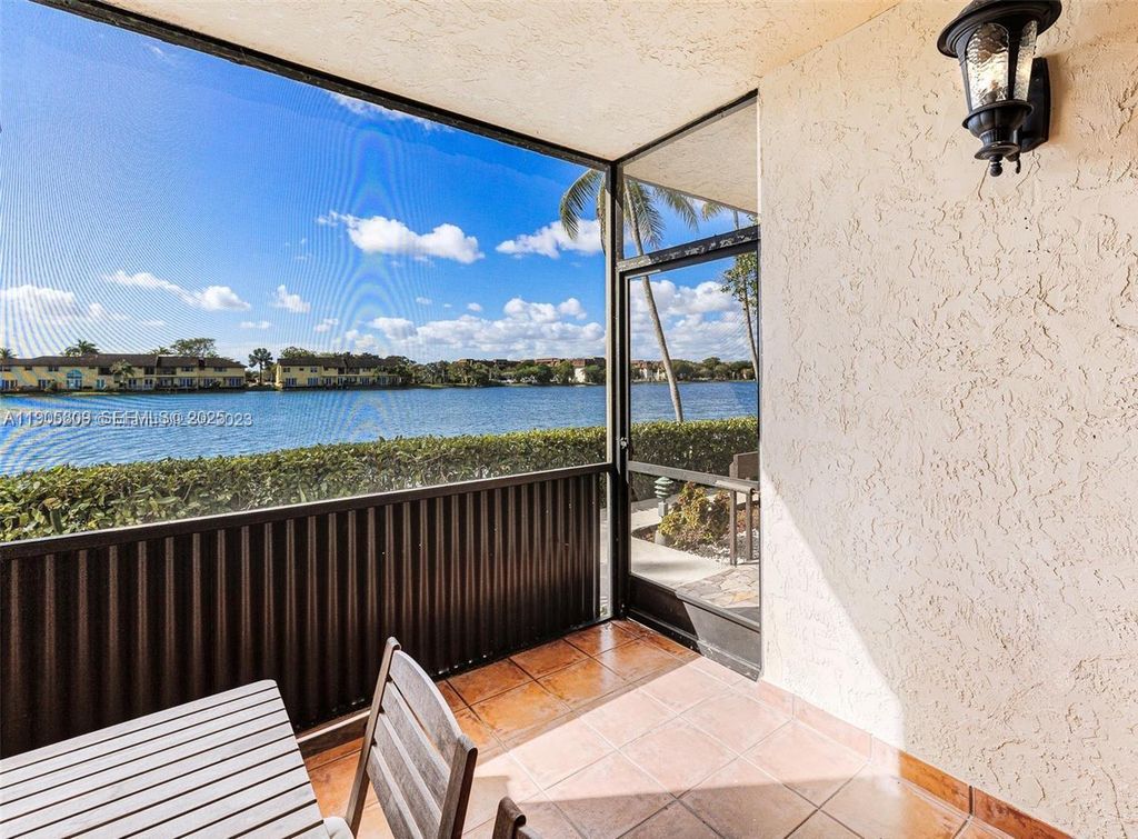 770 NE 199th St 106F, Miami, FL 33179