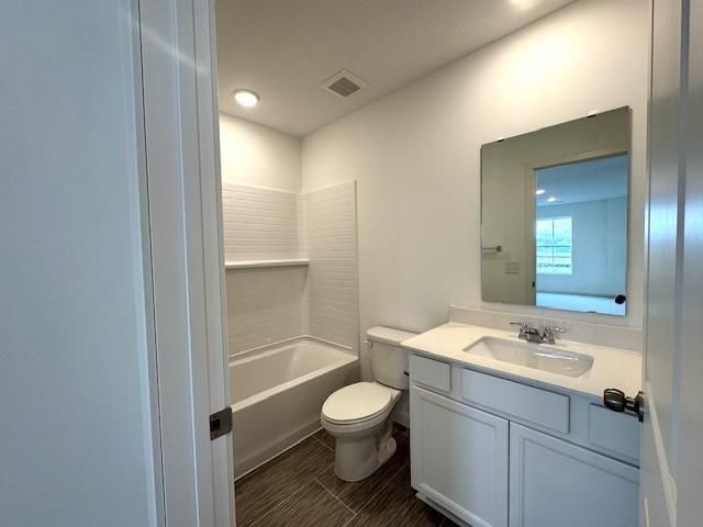 4958 Airlake Drive, Woodbury, MN 55129