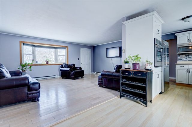 2033 County Road 8, Canandaigua Town, NY 14424