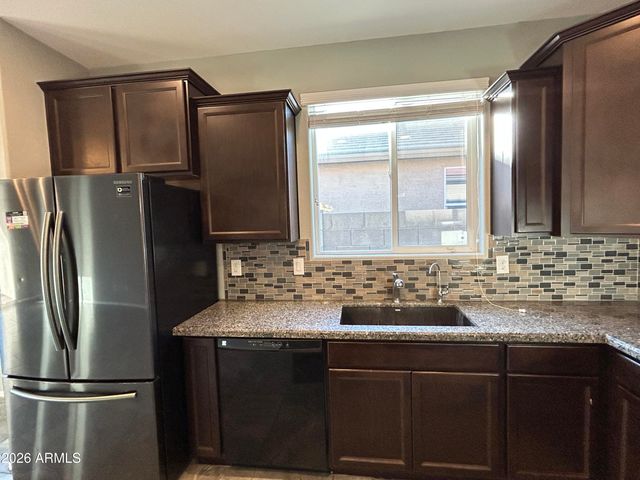 11741 W CHASE Lane, Avondale, AZ 85323