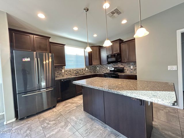 11741 W CHASE Lane, Avondale, AZ 85323