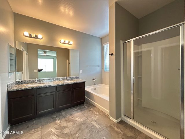 11741 W CHASE Lane, Avondale, AZ 85323