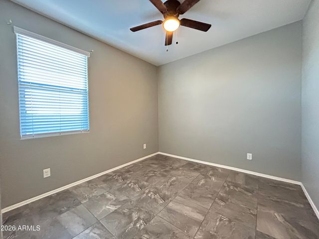 11741 W CHASE Lane, Avondale, AZ 85323