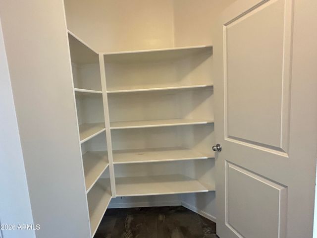 11741 W CHASE Lane, Avondale, AZ 85323