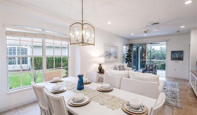 7048 OLD TABBY CIRCLE, Lakewood Ranch, FL 34202