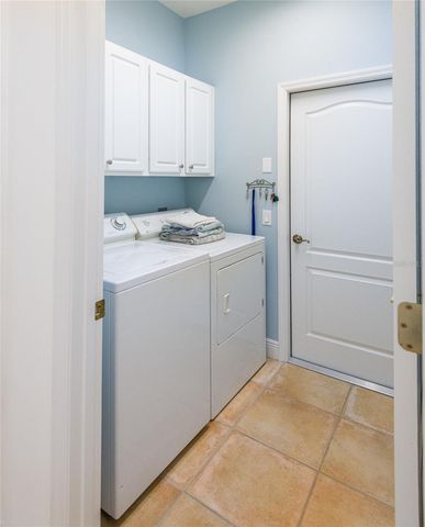 7048 OLD TABBY CIRCLE, Lakewood Ranch, FL 34202