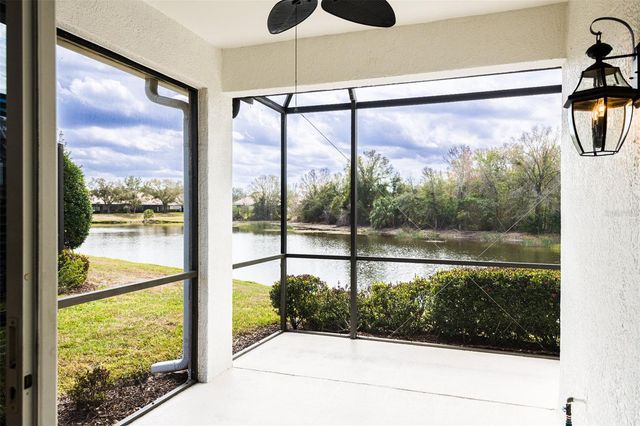 7048 OLD TABBY CIRCLE, Lakewood Ranch, FL 34202