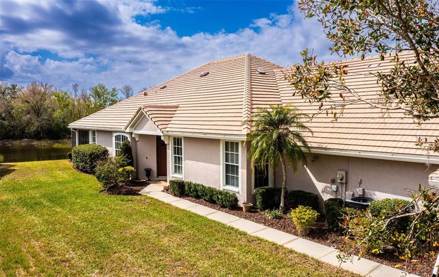 7048 OLD TABBY CIRCLE, Lakewood Ranch, FL 34202