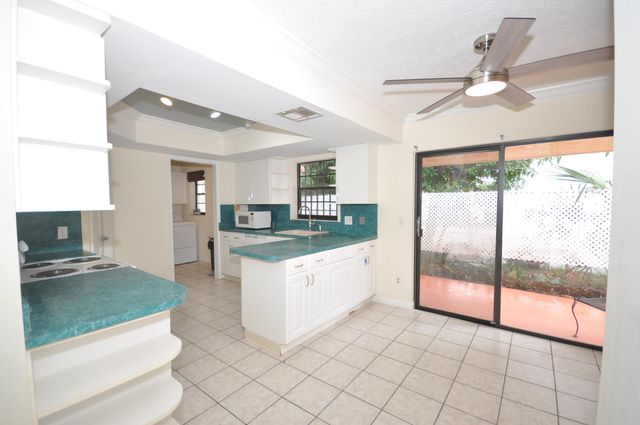 10 Evergreen Drive, Lake Park, FL 33403