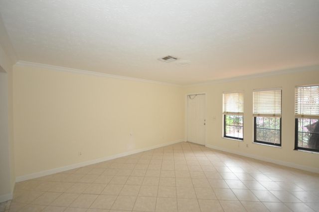 10 Evergreen Drive, Lake Park, FL 33403