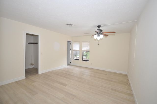 10 Evergreen Drive, Lake Park, FL 33403