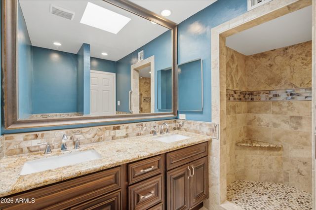 5558 N 71ST Street, Paradise Valley, AZ 85253