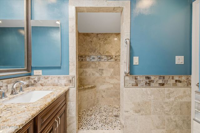 5558 N 71ST Street, Paradise Valley, AZ 85253