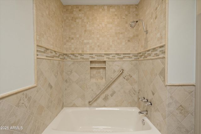 5558 N 71ST Street, Paradise Valley, AZ 85253