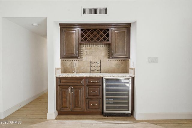 5558 N 71ST Street, Paradise Valley, AZ 85253