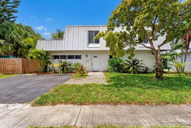 1380 NE 40th Drive, Oakland Park, FL 33334