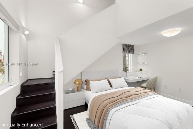 20205 W Oak Haven Cir, Miami, FL 33179