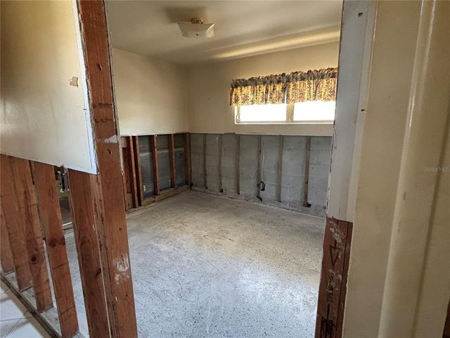 8422 BOXWOOD DRIVE, Tampa, FL 33615