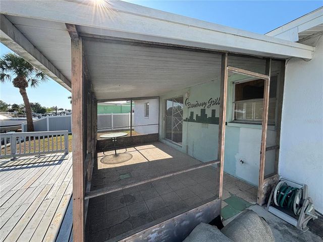 8422 BOXWOOD DRIVE, Tampa, FL 33615