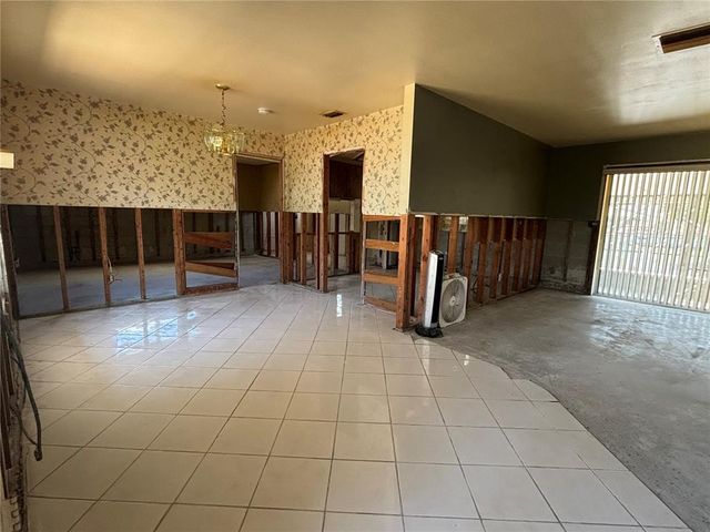8422 BOXWOOD DRIVE, Tampa, FL 33615