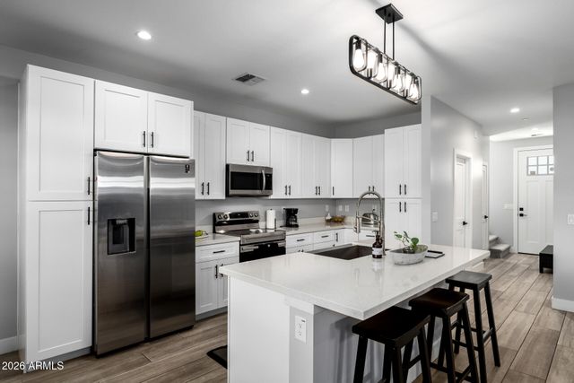 2601 N 27TH Street 4, Phoenix, AZ 85008