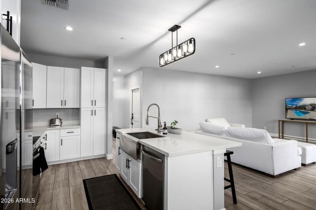 2601 N 27TH Street 4, Phoenix, AZ 85008