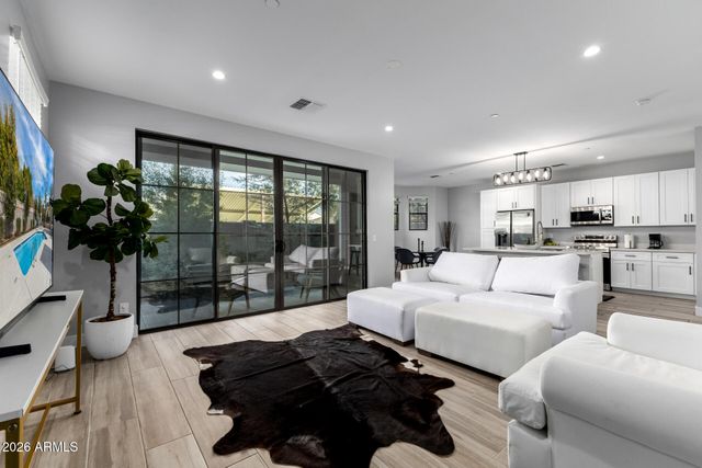 2601 N 27TH Street 4, Phoenix, AZ 85008