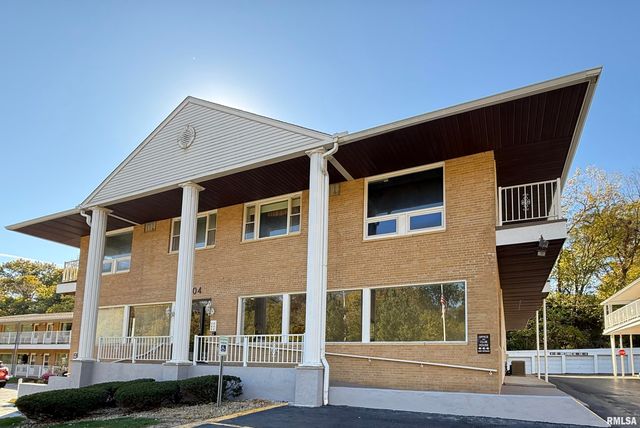 1104 Kimberly Rd Unit 602, Bettendorf, IA 52722