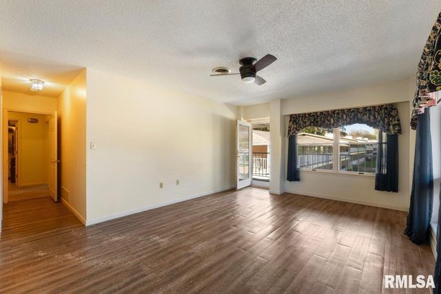 1104 Kimberly Rd Unit 602, Bettendorf, IA 52722