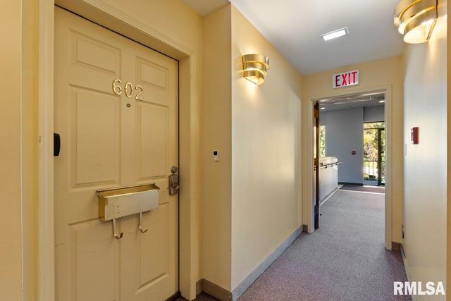 1104 Kimberly Rd Unit 602, Bettendorf, IA 52722