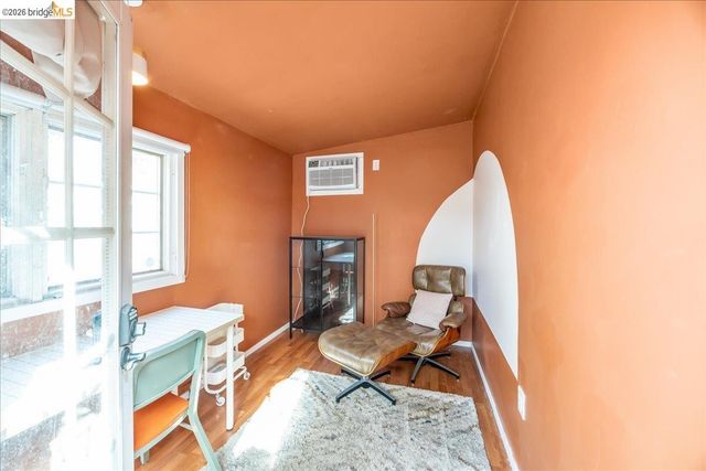 10809 Mcintyre St, Oakland, CA 94605