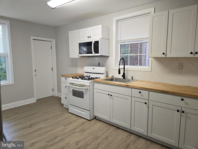 1443 S 53RD ST, Philadelphia, PA 19143