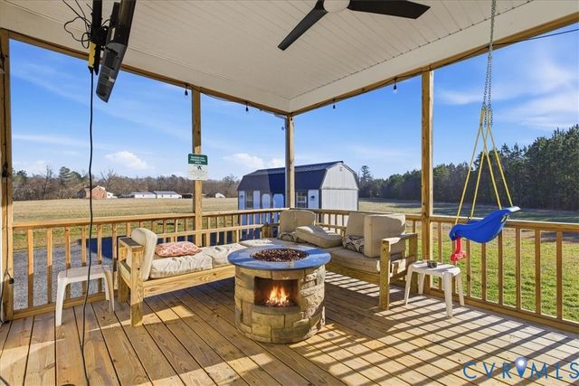 11391 Vaughan Rd, North Dinwiddie, VA 23805