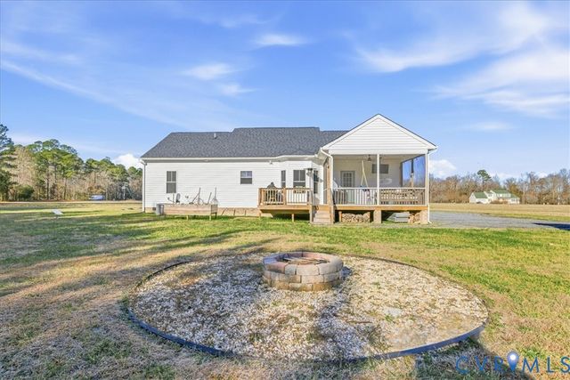 11391 Vaughan Rd, North Dinwiddie, VA 23805