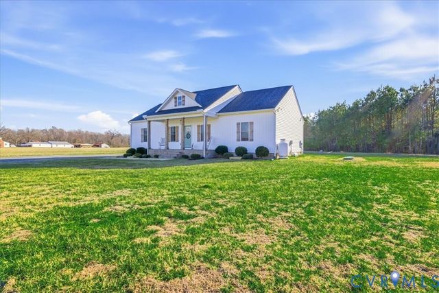 11391 Vaughan Rd, North Dinwiddie, VA 23805