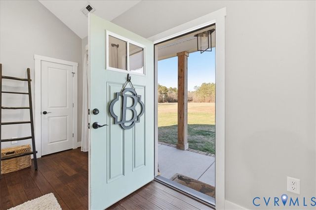 11391 Vaughan Rd, North Dinwiddie, VA 23805